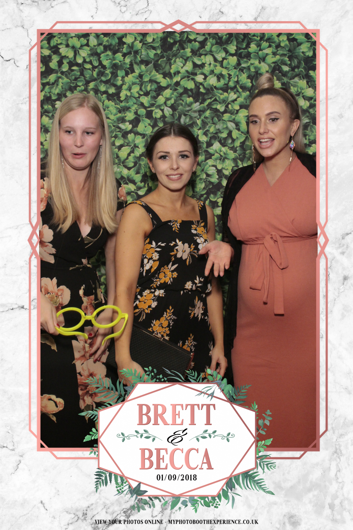 Brett & Becca's Wedding | View more photos from the event at gallery.myphotoboothexperience.co.uk/u/MyPhotoBoothExperienceLtd/Brett-Beccas-Wedding